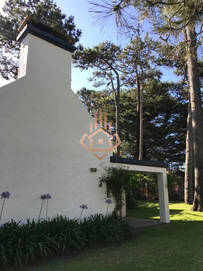 Casa en Venta de 3 Dormitorios en Punta del este . Aidy Grill , Playa Brava