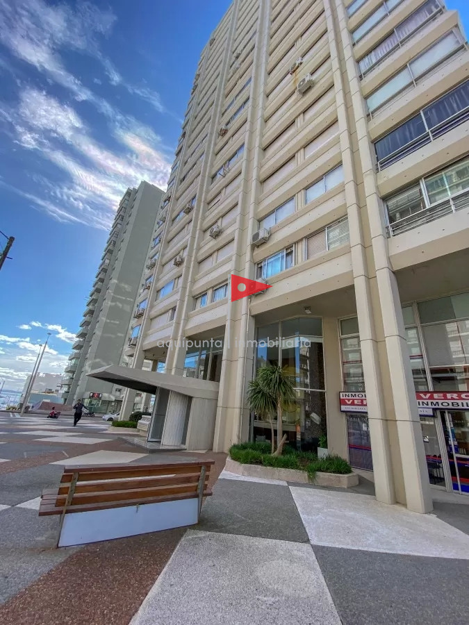 Apartamento ID.159 - Apartamento en Venta de 1 dormitorio en Torre verona , Punta del este 