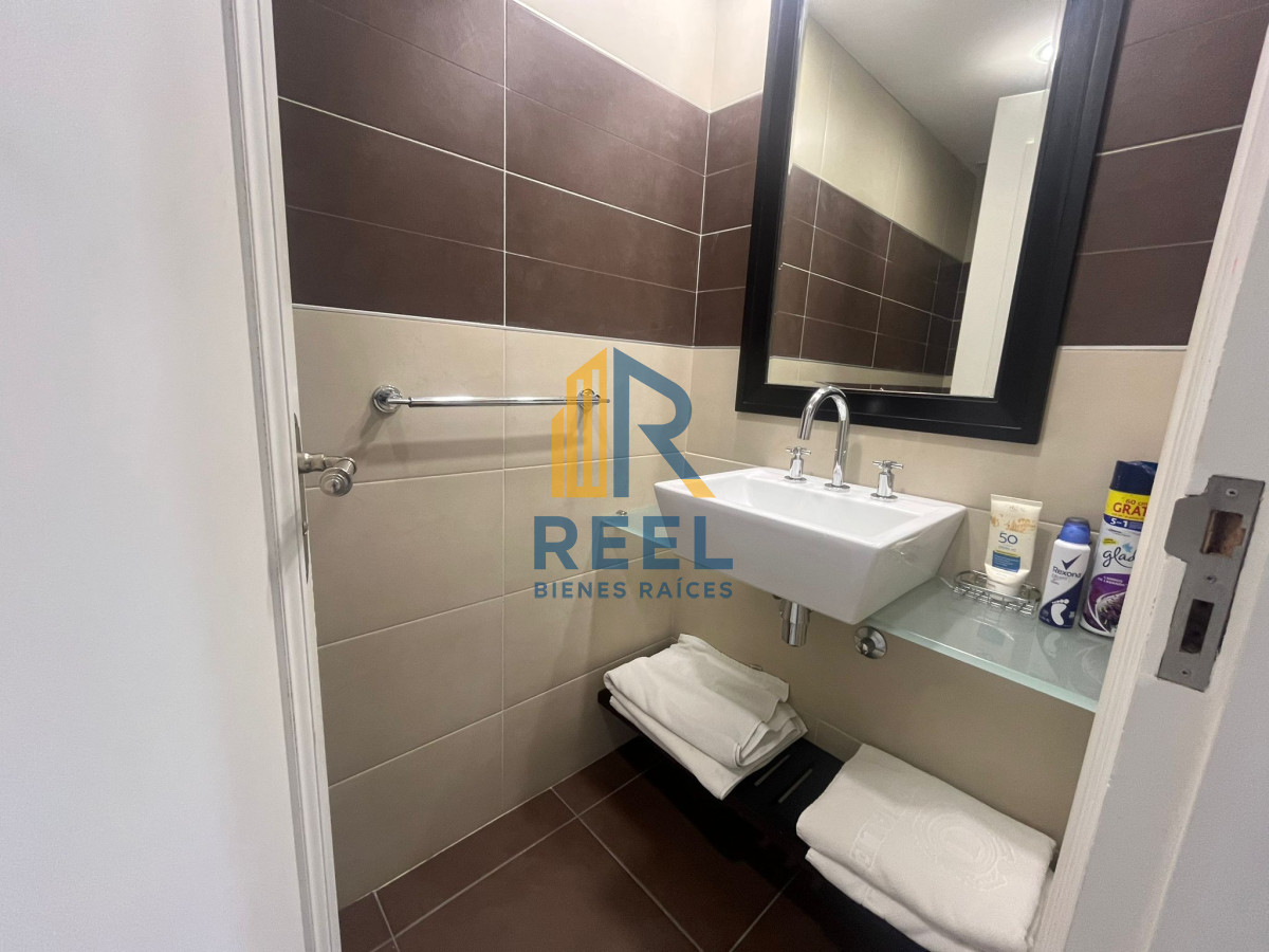 Apartamento ID.188 - Apartamento en Alquiler temporal de 2 domritorios en Torre Imperiale , Punta del este , Playa brava 