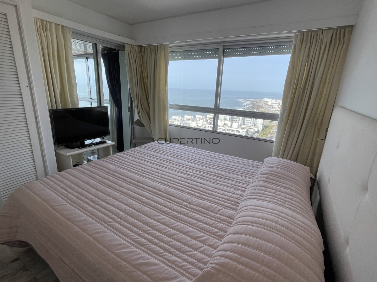 Apartamento ID.3556 - Apartamento en Venta de 3 dormitorios en la Península de Punta del este , Gorlero 