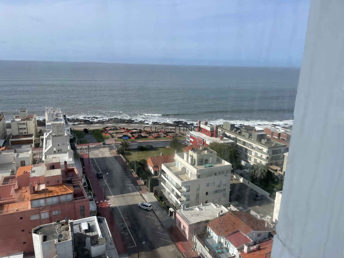 Apartamento ID.3556 - Apartamento en Venta de 3 dormitorios en la Península de Punta del este , Gorlero 
