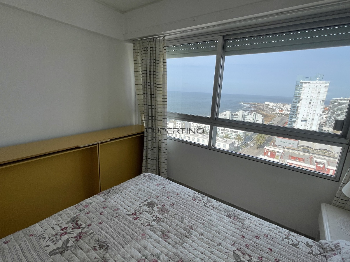 Apartamento ID.3556 - Apartamento en Venta de 3 dormitorios en la Península de Punta del este , Gorlero 