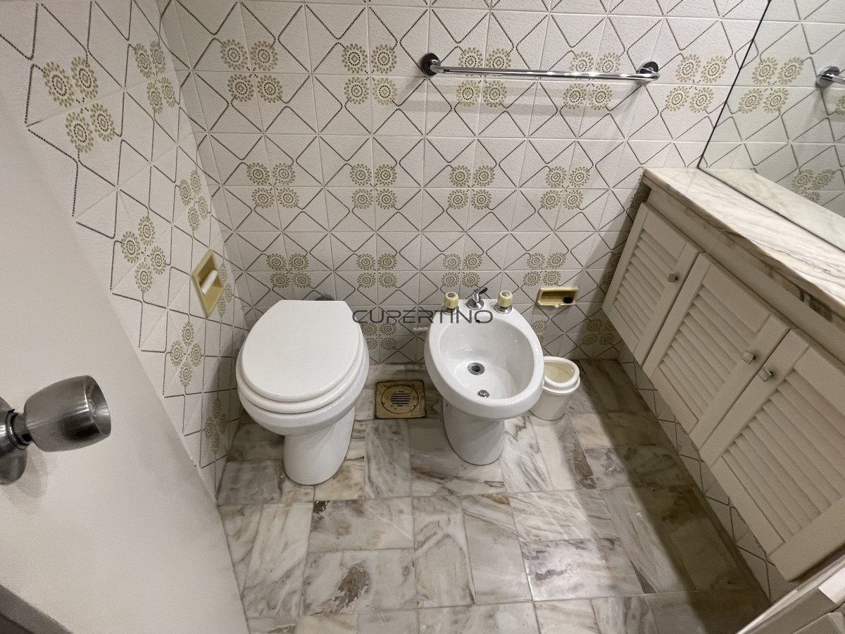 Apartamento ID.3556 - Apartamento en Venta de 3 dormitorios en la Península de Punta del este , Gorlero 