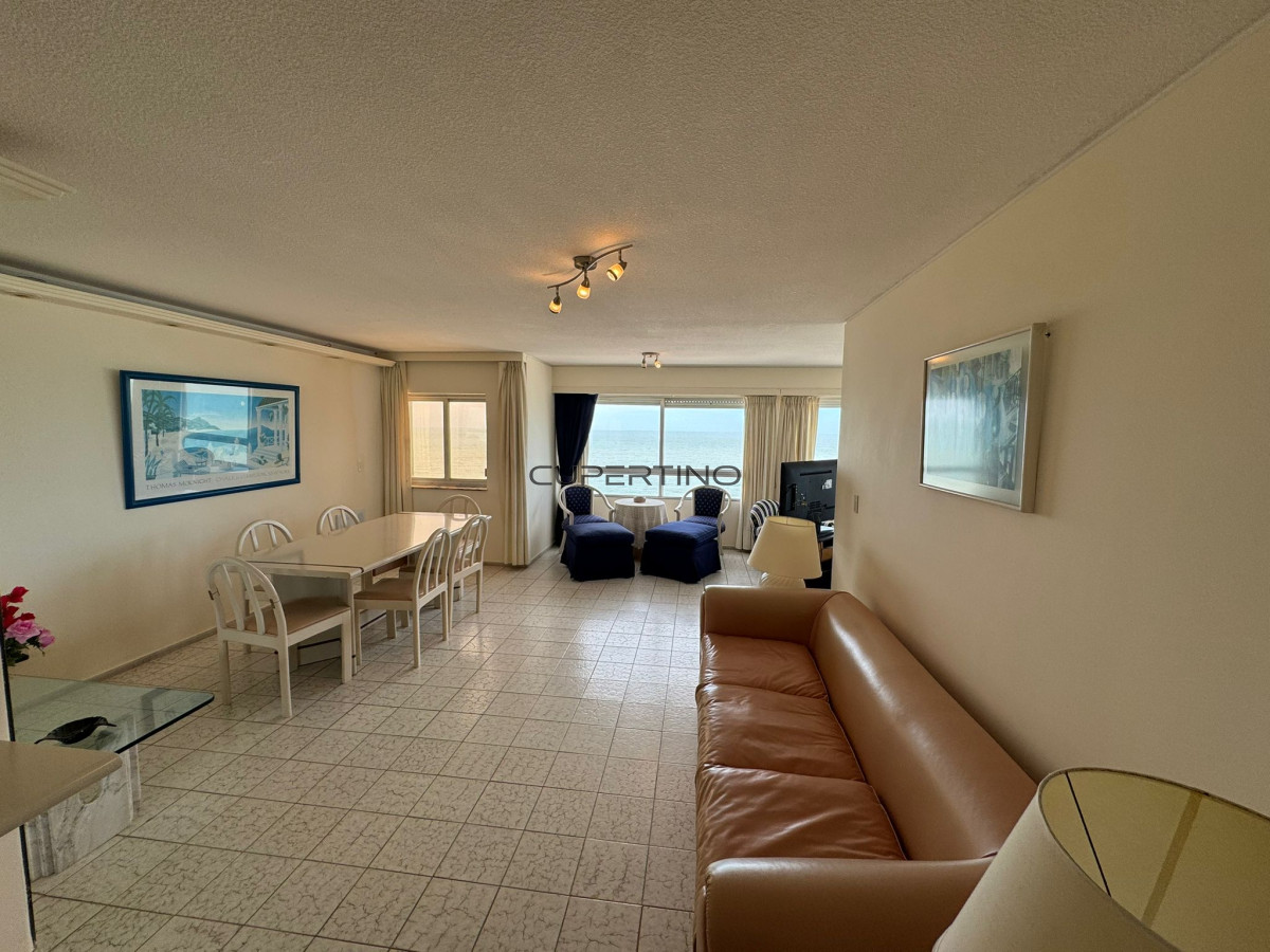 Apartamento ID.3556 - Apartamento en Venta de 3 dormitorios en la Península de Punta del este , Gorlero 