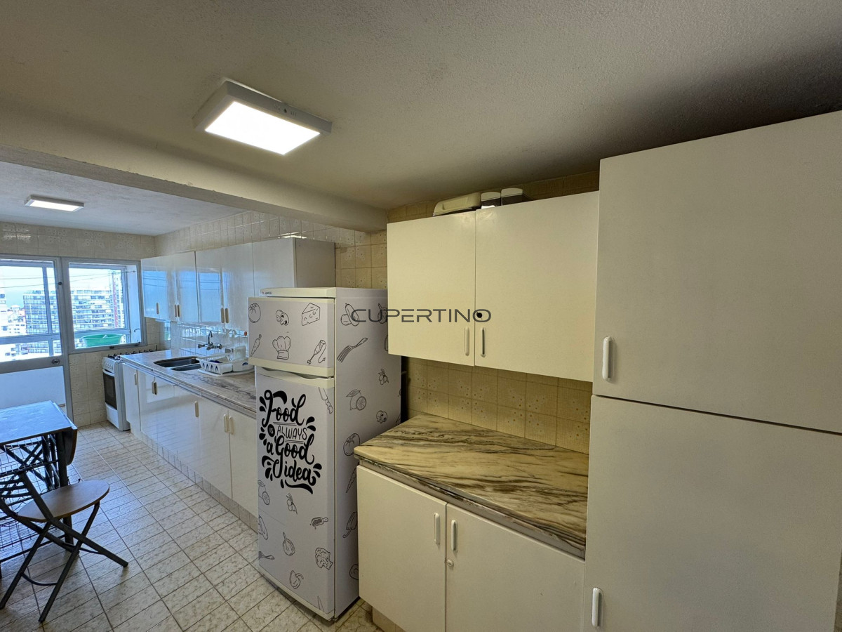 Apartamento ID.3556 - Apartamento en Venta de 3 dormitorios en la Península de Punta del este , Gorlero 