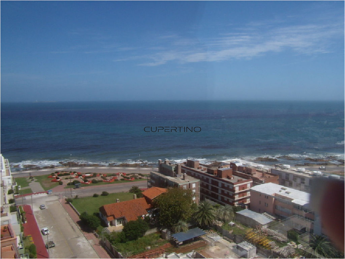 Apartamento ID.3556 - Apartamento en Venta de 3 dormitorios en la Península de Punta del este , Gorlero 