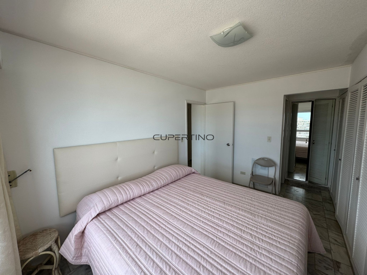 Apartamento ID.3556 - Apartamento en Venta de 3 dormitorios en la Península de Punta del este , Gorlero 