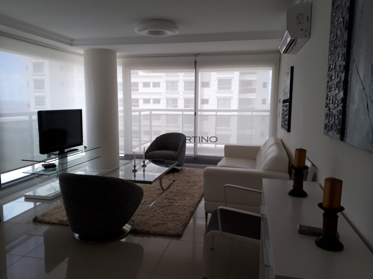 Apartamento ID.2598 - Apartamento en Venta de 2 dormitorios en Punta del este , Playa Brava , Torre Imperiale 