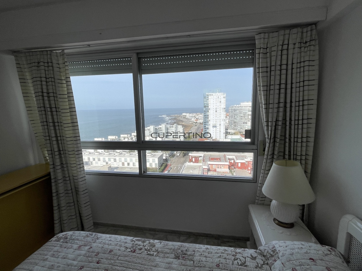 Apartamento ID.3556 - Apartamento en Venta de 3 dormitorios en la Península de Punta del este , Gorlero 