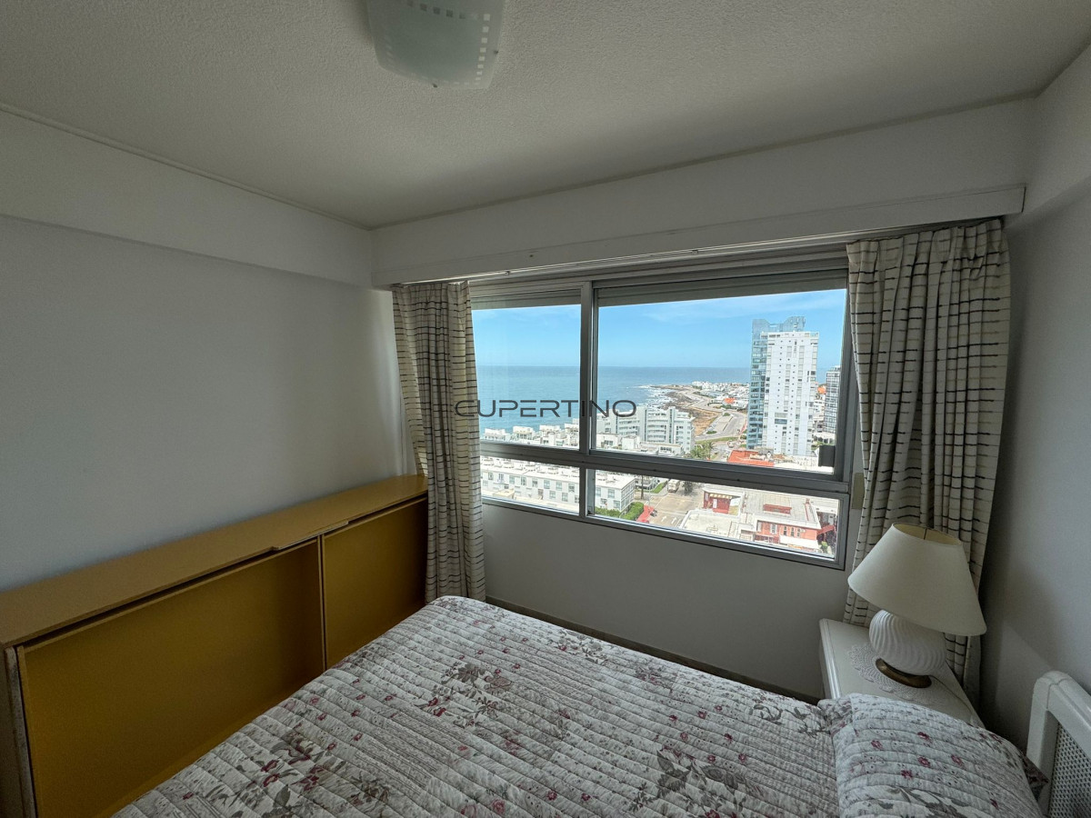 Apartamento ID.3556 - Apartamento en Venta de 3 dormitorios en la Península de Punta del este , Gorlero 