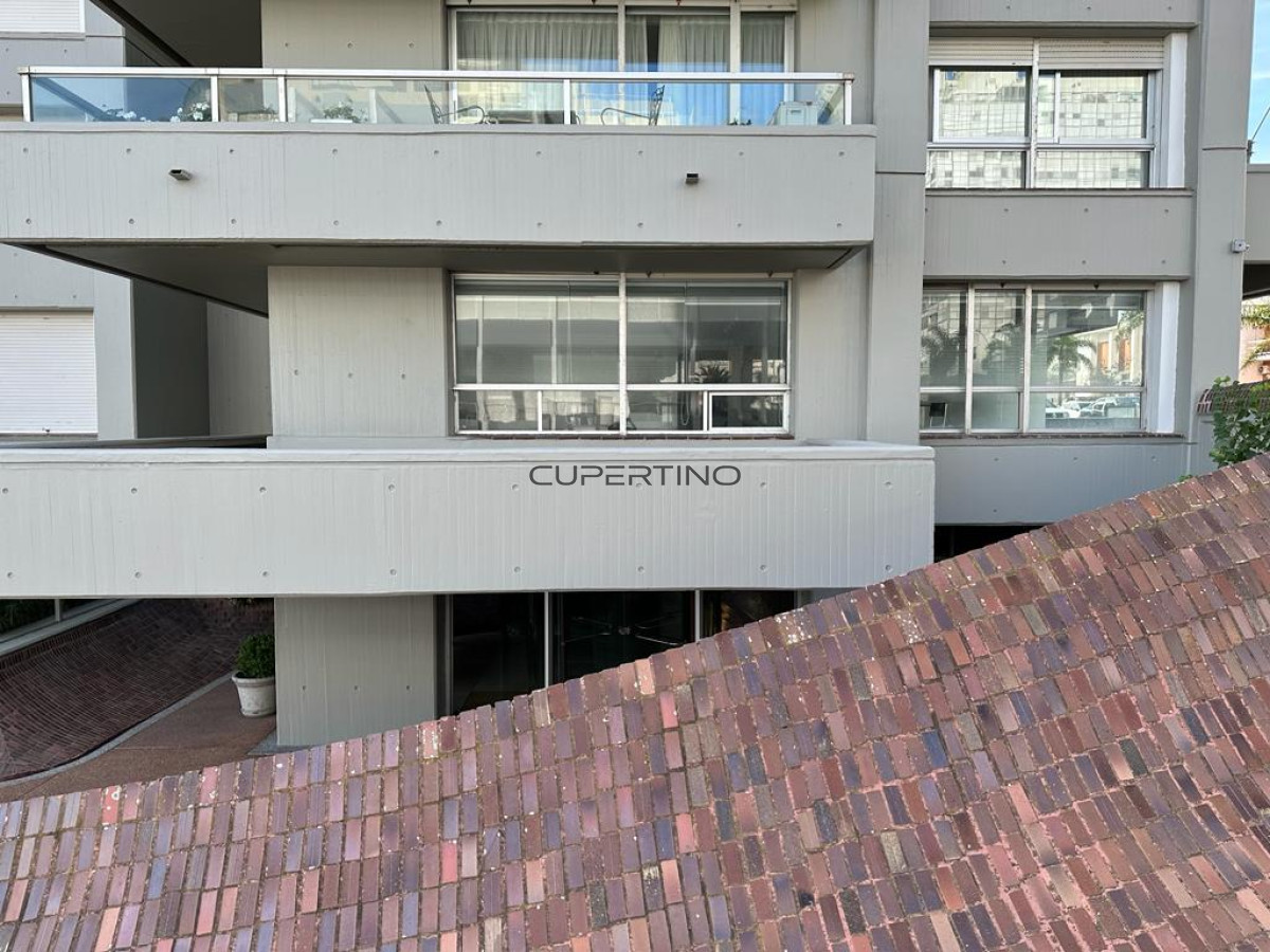 Peninsula sobre Gorlero exclente ubicacion a metros del puerto — foto 4