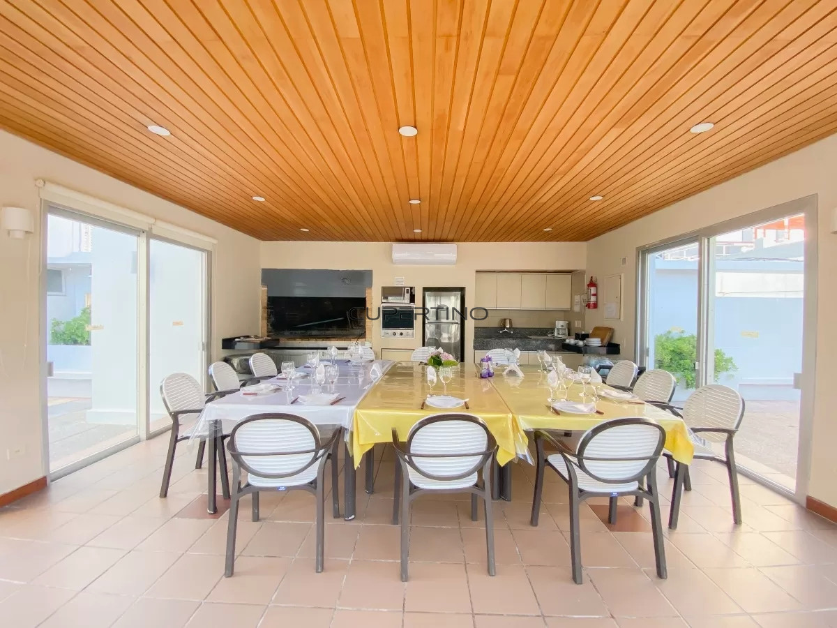 Apartamento ID.3556 - Apartamento en Venta de 3 dormitorios en la Península de Punta del este , Gorlero 