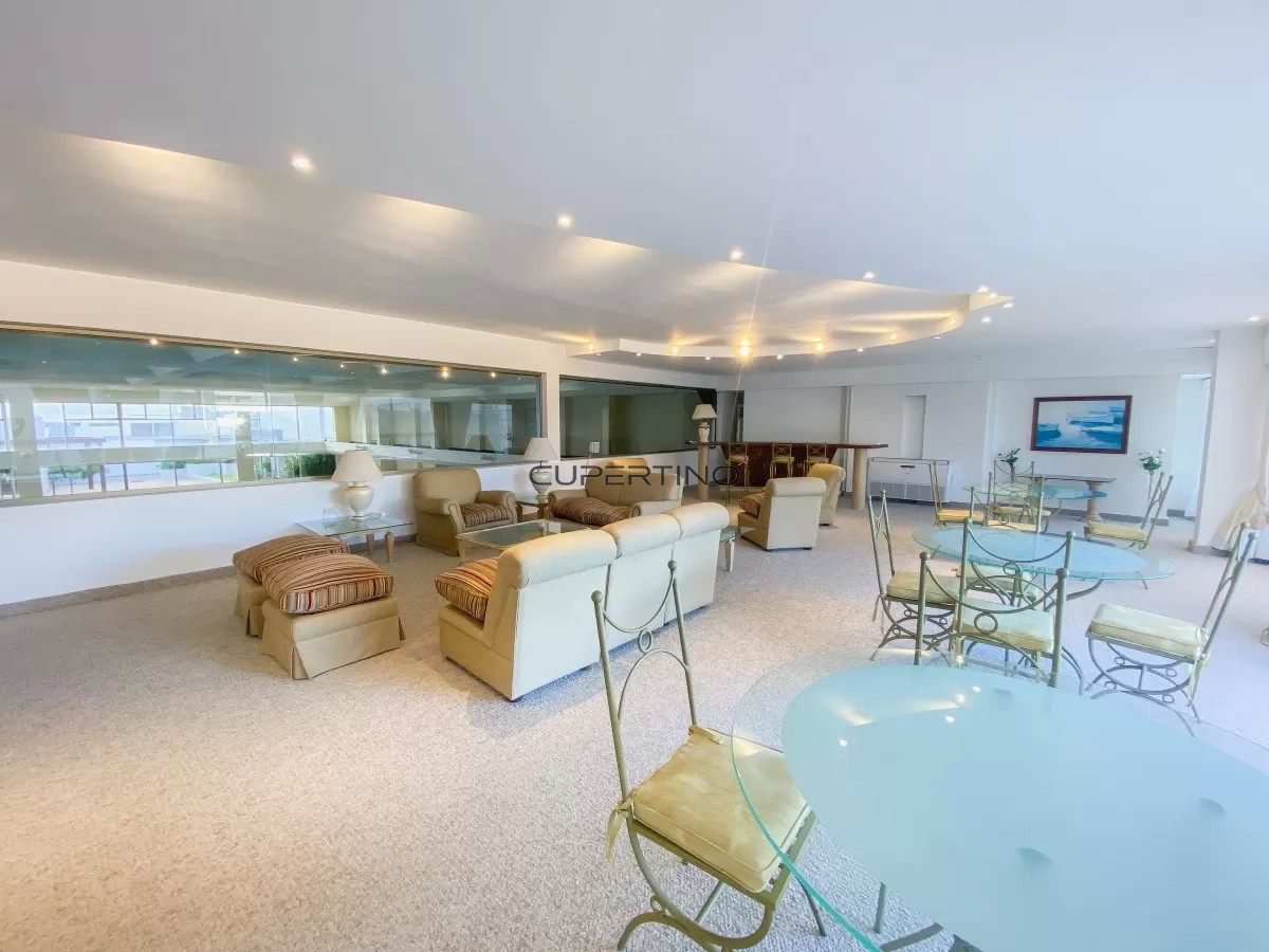 Apartamento ID.3556 - Apartamento en Venta de 3 dormitorios en la Península de Punta del este , Gorlero 