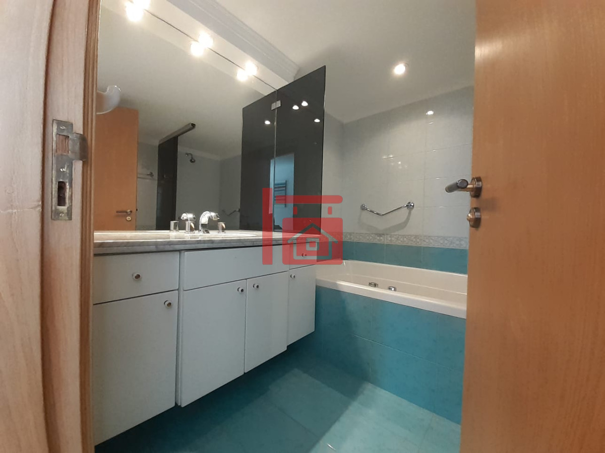 Apartamento ID.341 - Apartamento en venta de 3 dormitorios en Punta del este , Playa brava , 