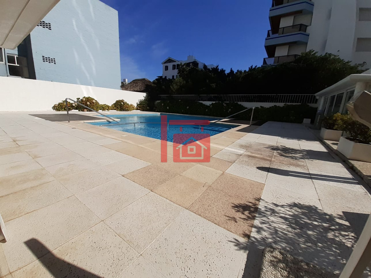 Apartamento ID.341 - Apartamento en venta de 3 dormitorios en Punta del este , Playa brava , 