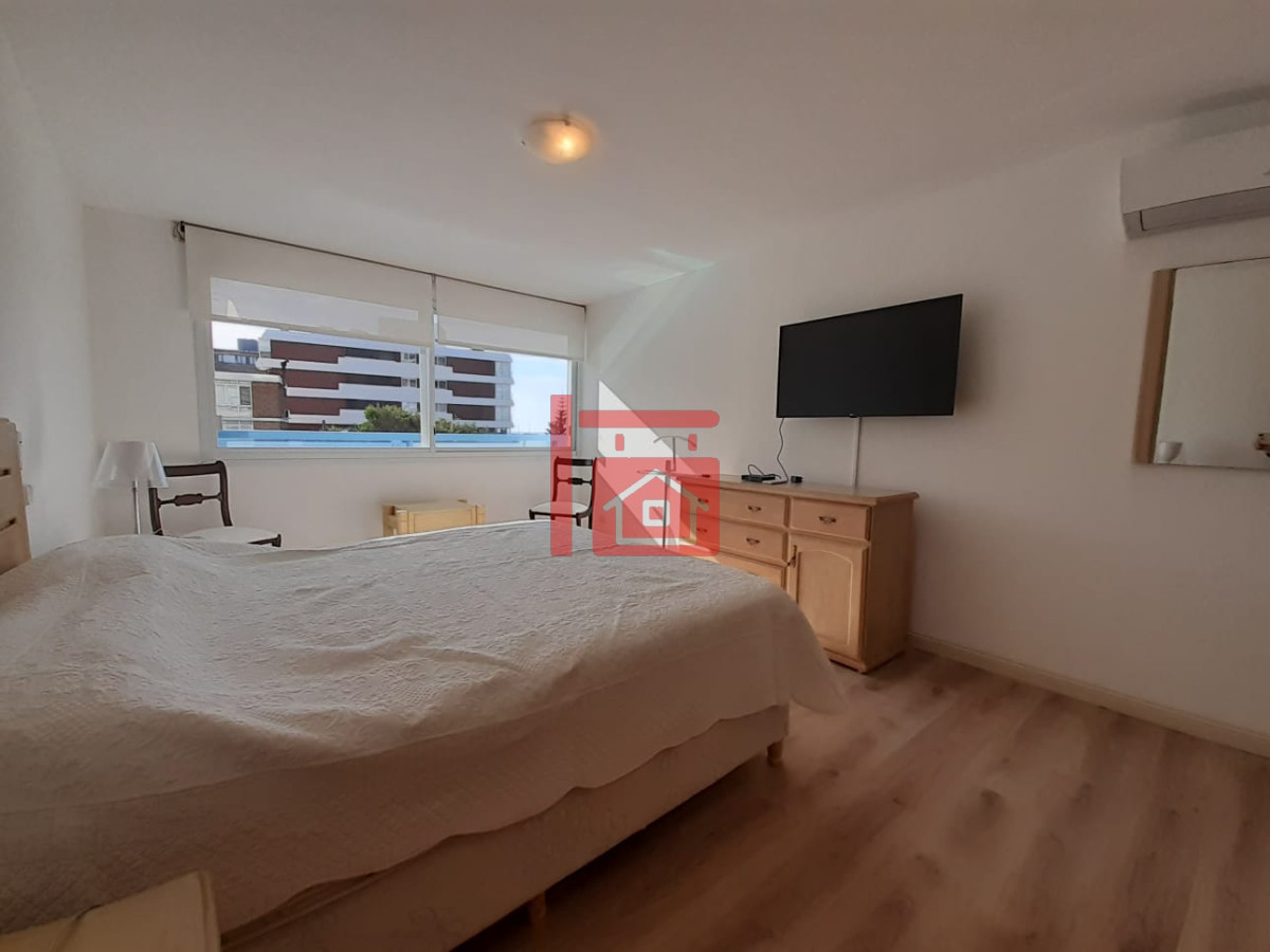 Apartamento ID.341 - Apartamento en venta de 3 dormitorios en Punta del este , Playa brava , 