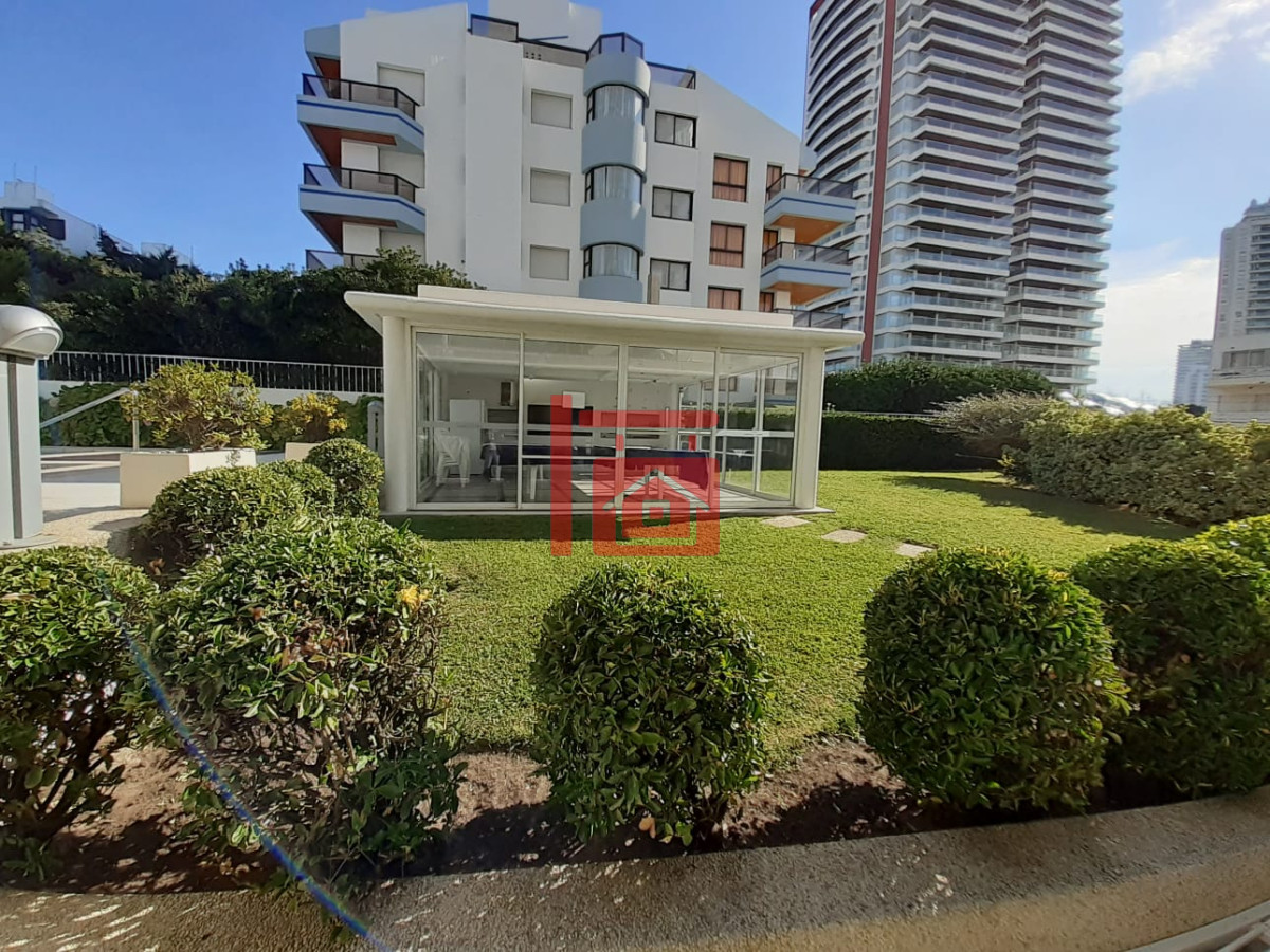 Apartamento ID.341 - Apartamento en venta de 3 dormitorios en Punta del este , Playa brava , 