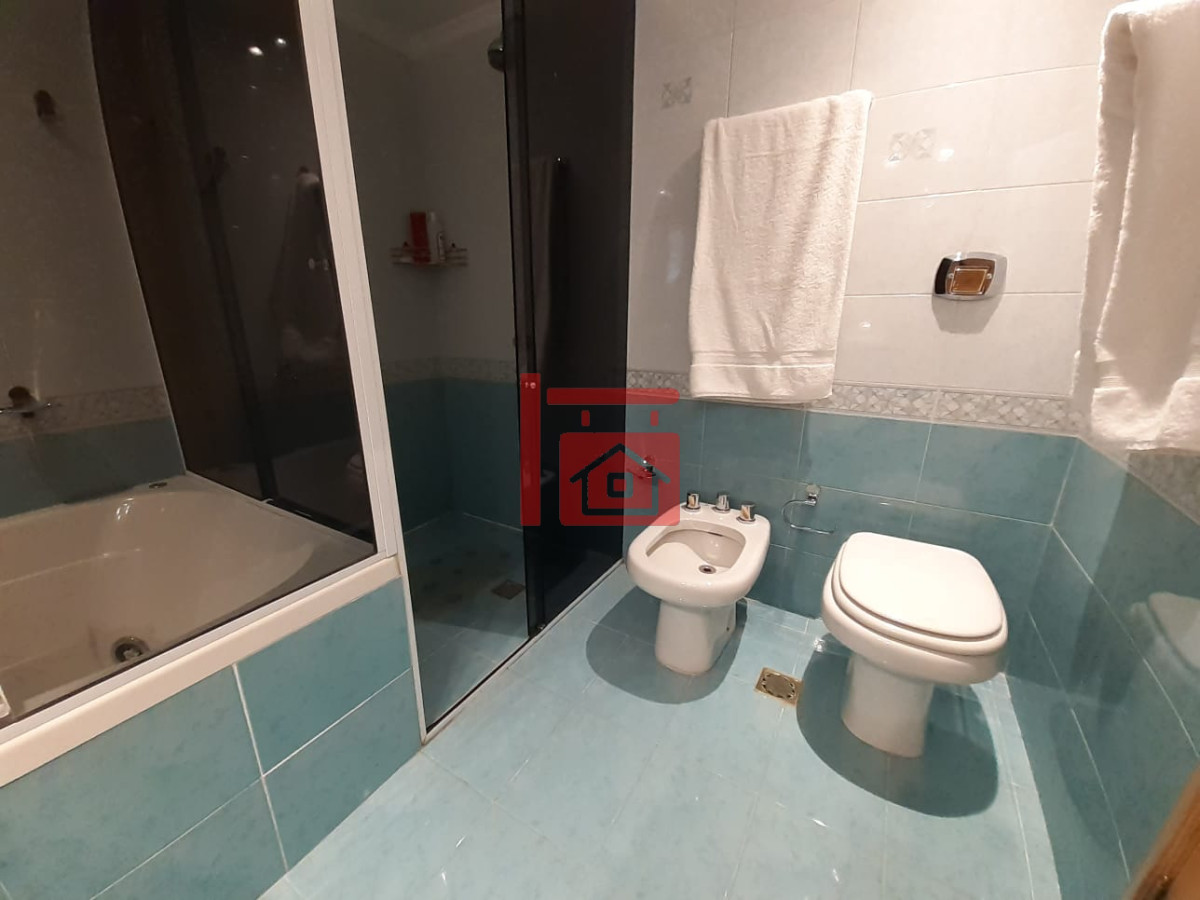 Apartamento ID.341 - Apartamento en venta de 3 dormitorios en Punta del este , Playa brava , 