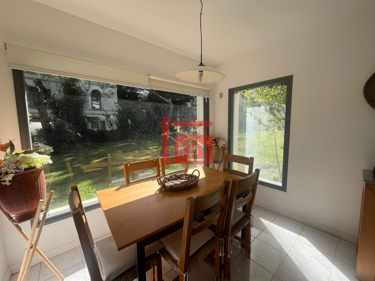 Casa ID.468 - Casa en Alquiler de Temporada en Punta del este con gran capacidad  , a pasos de Playa Brava 