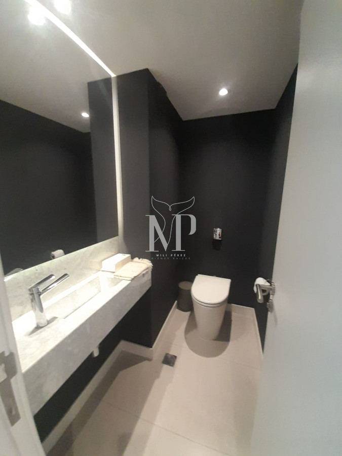 Apartamento ID.195 - Apartamento de 3 dormitorios en Silente , Punta del este , Playa Brava, Vista al mar 