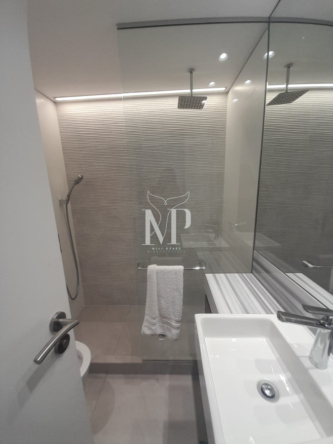 Apartamento ID.195 - Apartamento de 3 dormitorios en Silente , Punta del este , Playa Brava, Vista al mar 