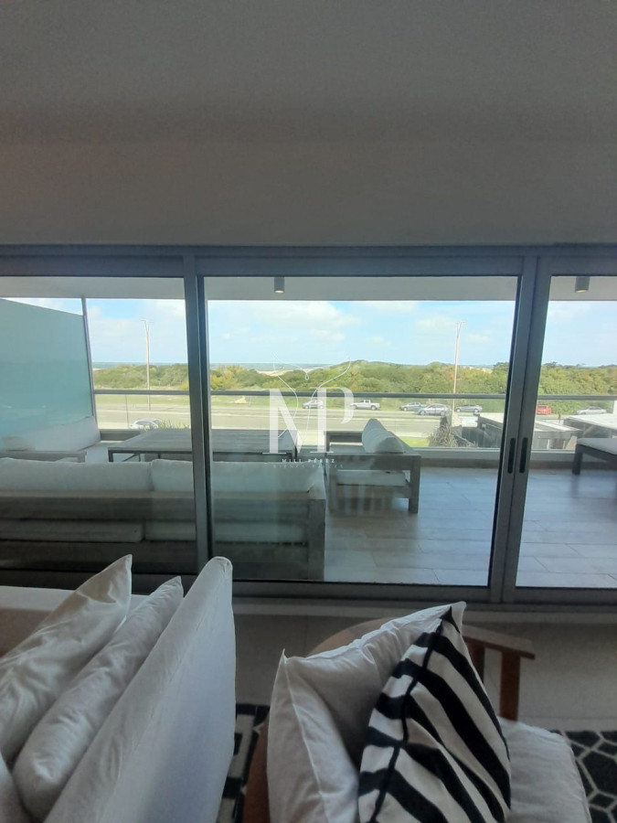 Apartamento ID.195 - Apartamento de 3 dormitorios en Silente , Punta del este , Playa Brava, Vista al mar 
