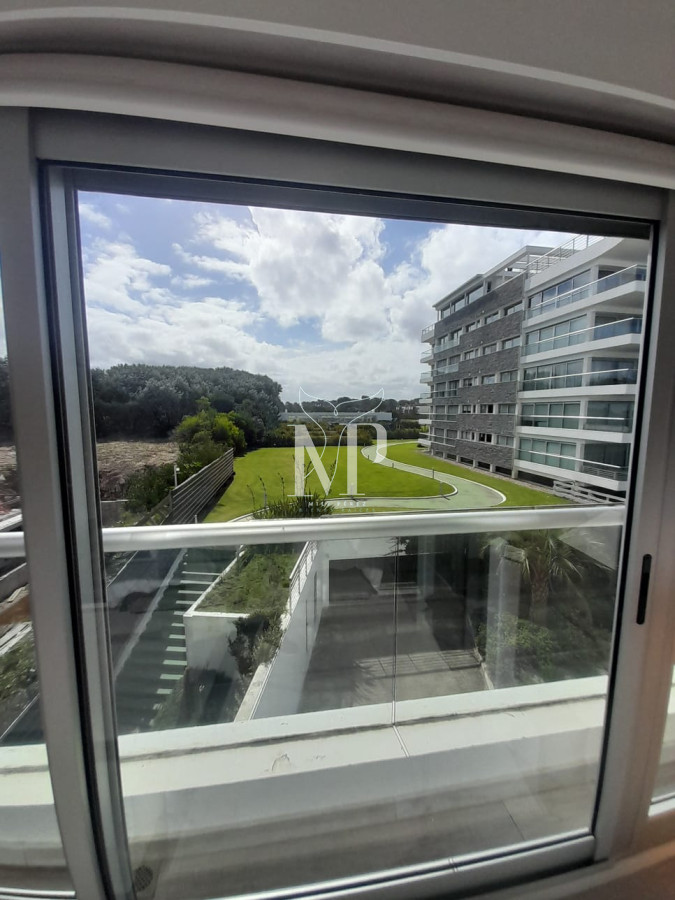 Apartamento ID.195 - Apartamento de 3 dormitorios en Silente , Punta del este , Playa Brava, Vista al mar 