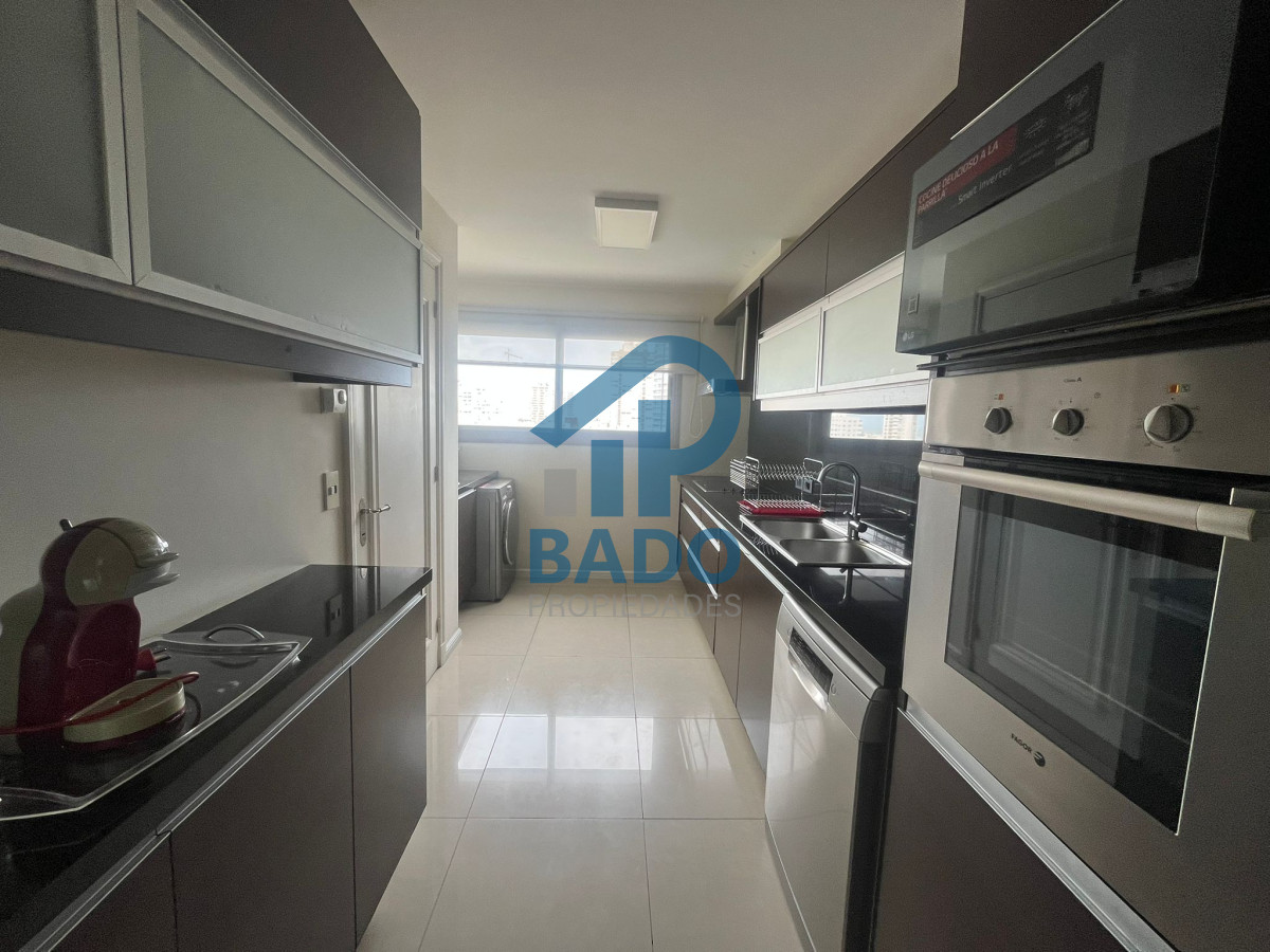Apartamento ID.64 - Apartamento en Alquiler temporal de 2 domritorios en Torre Imperiale , Punta del este , Playa brava 