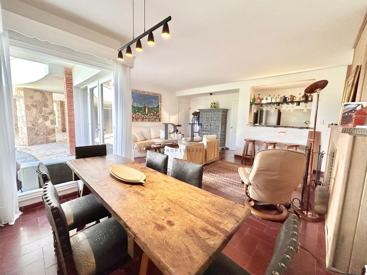 Solida construcción del Arquitecto WPintos Risso - Imagen 22