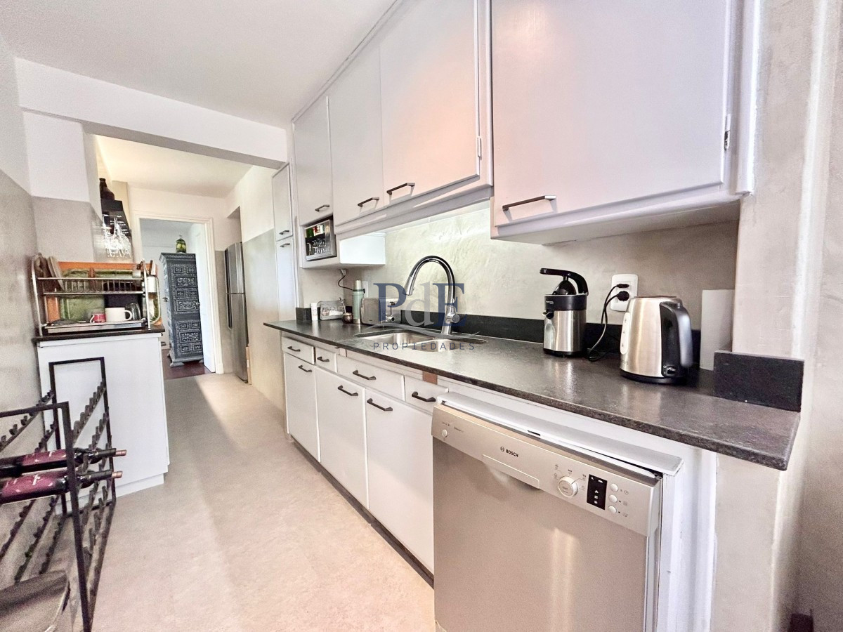 Solida construcción del Arquitecto WPintos Risso - Imagen 25