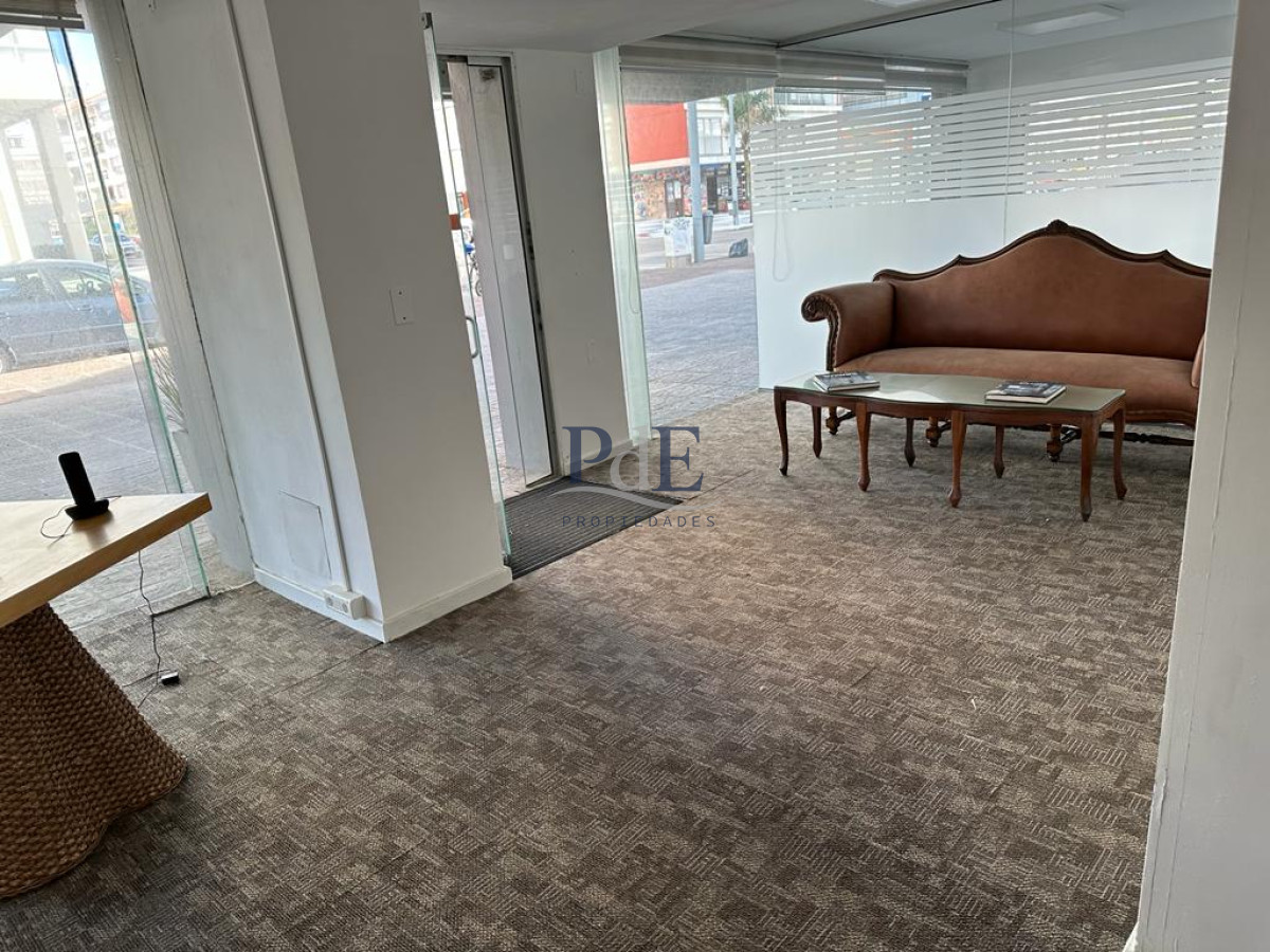Local Comercial en Península, Punta del Este - Imagen 4