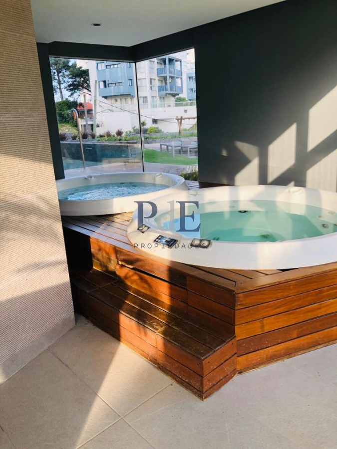 Apartamento en alquiler de 3 dormitorios en Punta del este, Playa Brava, Wind Tower  - Imagen 23