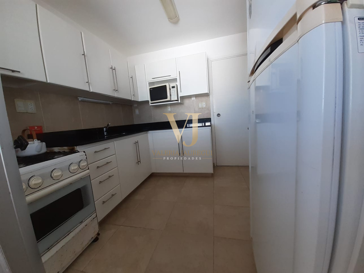Apartamento ID.887 - Apartamento de 3 dormitorios en Venta en Punta del este , Puerto , Peninsula