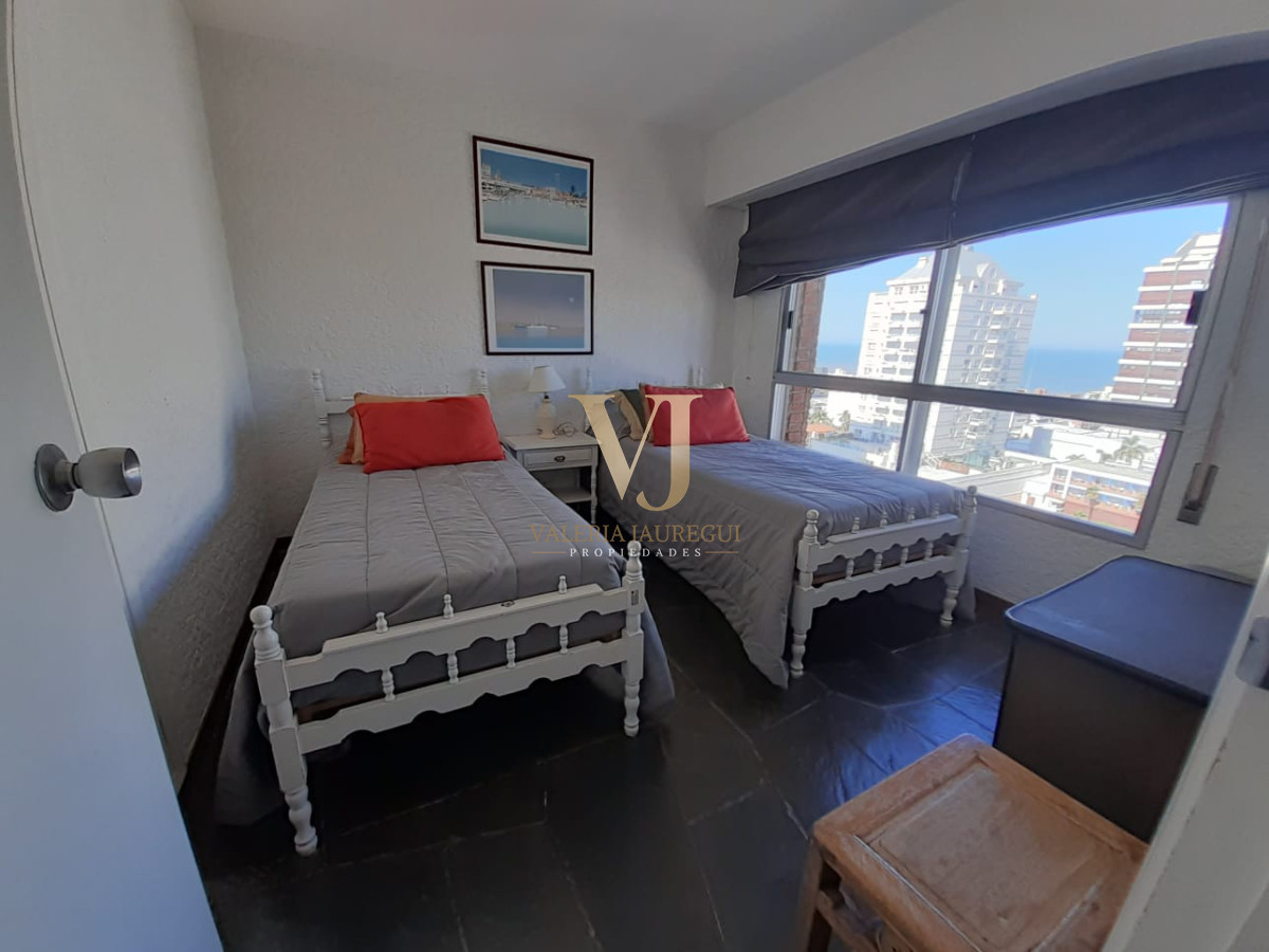 Apartamento ID.887 - Apartamento de 3 dormitorios en Venta en Punta del este , Puerto , Peninsula