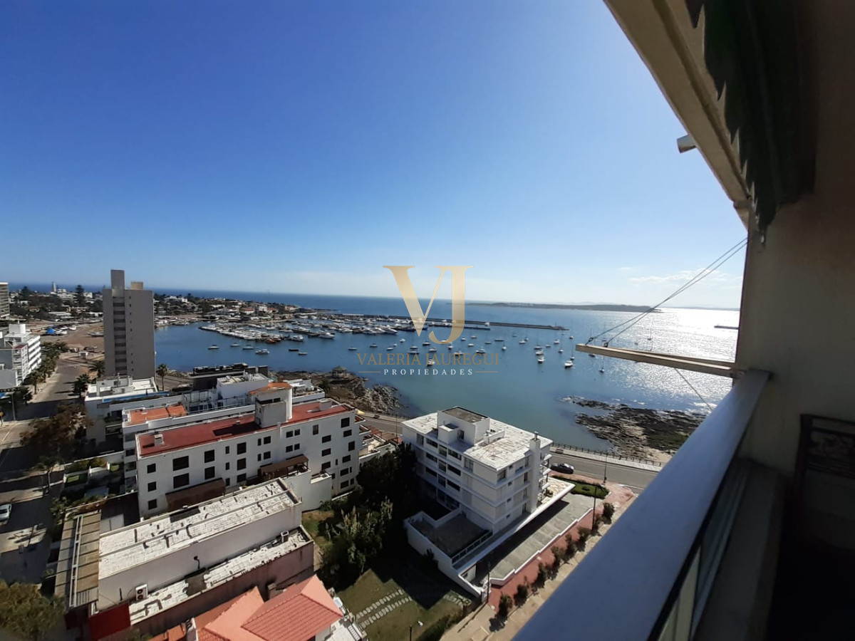 Apartamento ID.887 - Apartamento de 3 dormitorios en Venta en Punta del este , Puerto , Peninsula