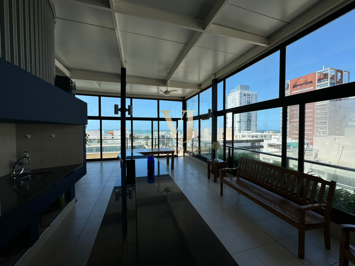 Apartamento ID.880 - Apartamento en Venta de 3 Dormitorios en Punta del este , Puerto , Península , Edificio Portofino