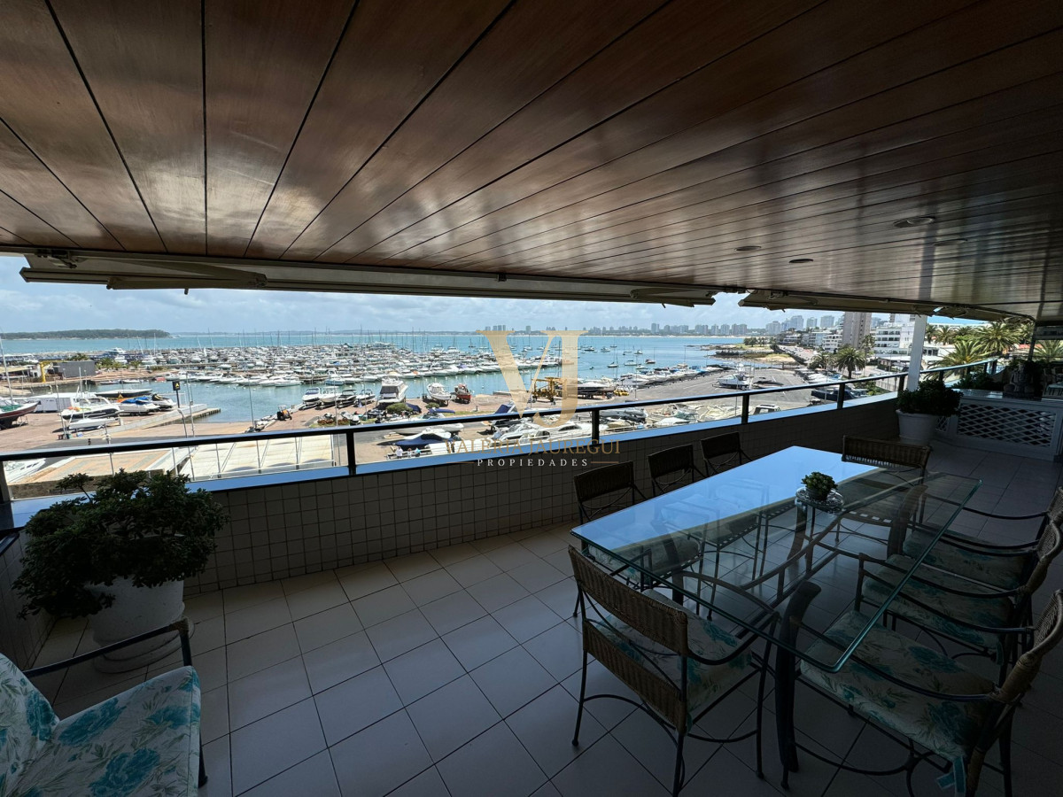 Apartamento ID.880 - Apartamento en Venta de 3 Dormitorios en Punta del este , Puerto , Península , Edificio Portofino