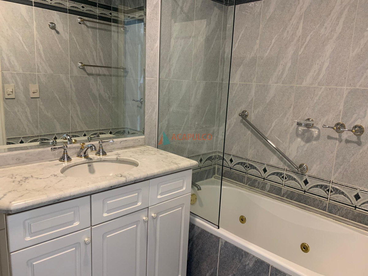 Apartamento Ref.3774/Mansa,-3-dormitorios-primera-linea - Mansa, 3 dormitorios primera linea