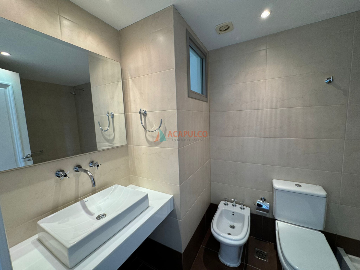 Apartamento ID.4506 - Brava, 3 dormitorios y dependencia