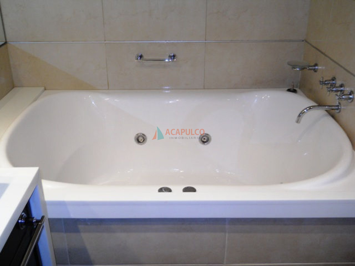 Apartamento ID.4506 - Brava, 3 dormitorios y dependencia