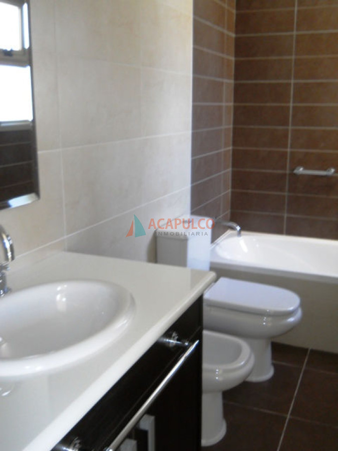 Apartamento ID.4506 - Brava, 3 dormitorios y dependencia