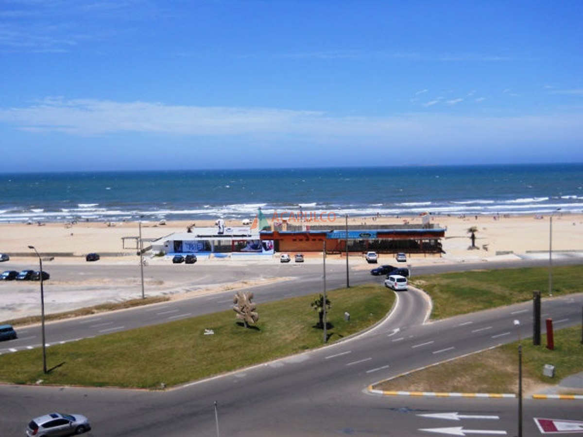 Apartamento ID.4506 - Brava, 3 dormitorios y dependencia