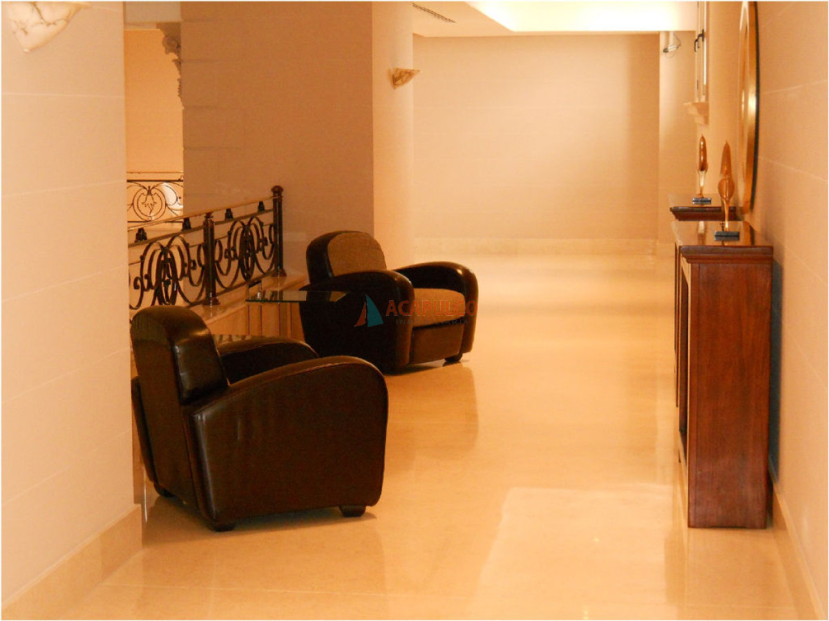 Apartamento ID.4506 - Brava, 3 dormitorios y dependencia