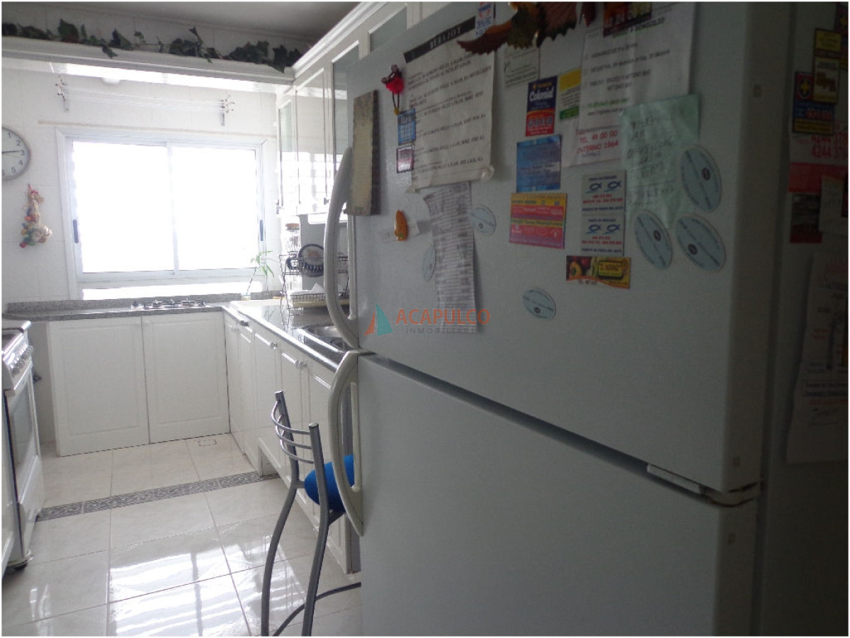 Apartamento Ref.3791/Alta-gama-en-playa-mansa- - Alta gama en playa mansa 