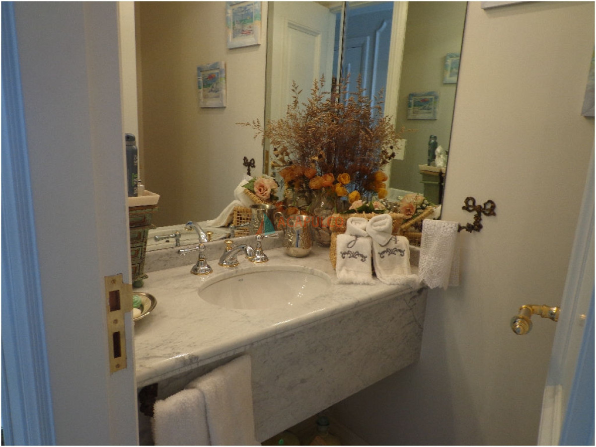 Apartamento Ref.3791/Alta-gama-en-playa-mansa- - Alta gama en playa mansa 