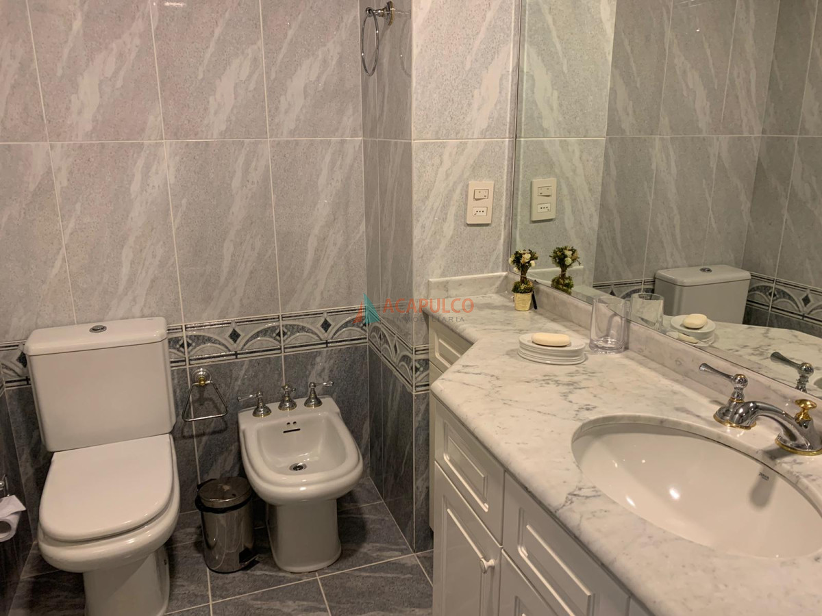 Apartamento Ref.3774/Mansa,-3-dormitorios-primera-linea - Mansa, 3 dormitorios primera linea