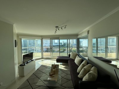 Venta de apartamento Parada 2 próximo a playa mansa y brava 