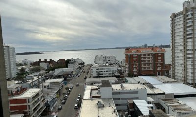 Peninsula piso alto con excelente vista Punta del Este