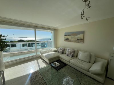 Departamento en Alquiler de 3 Dormitorios en Punta del este Torre Millenium . Playa Mansa , Vista al Mar  - PLA6132A