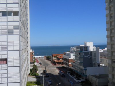 Pent-house en venta de 2 dormitorios en Punta del este , Península , Gorlero , Playa Mansa  - PLA238A